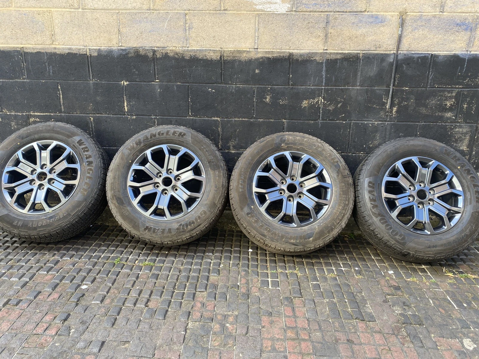 s l1600 (55) s l1600 (55)